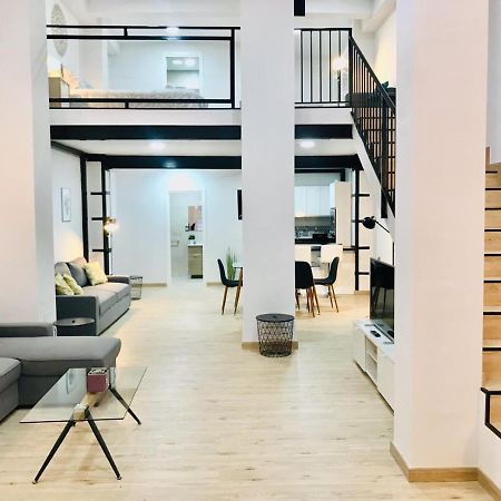 Modern & Spacious Apartment In Plaza De La Merced Малага Екстериор снимка