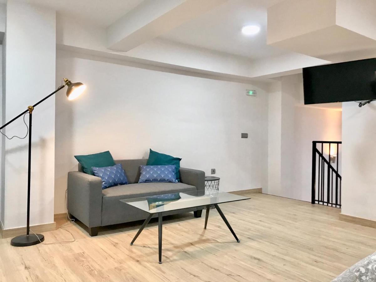 Modern & Spacious Apartment In Plaza De La Merced Малага Екстериор снимка