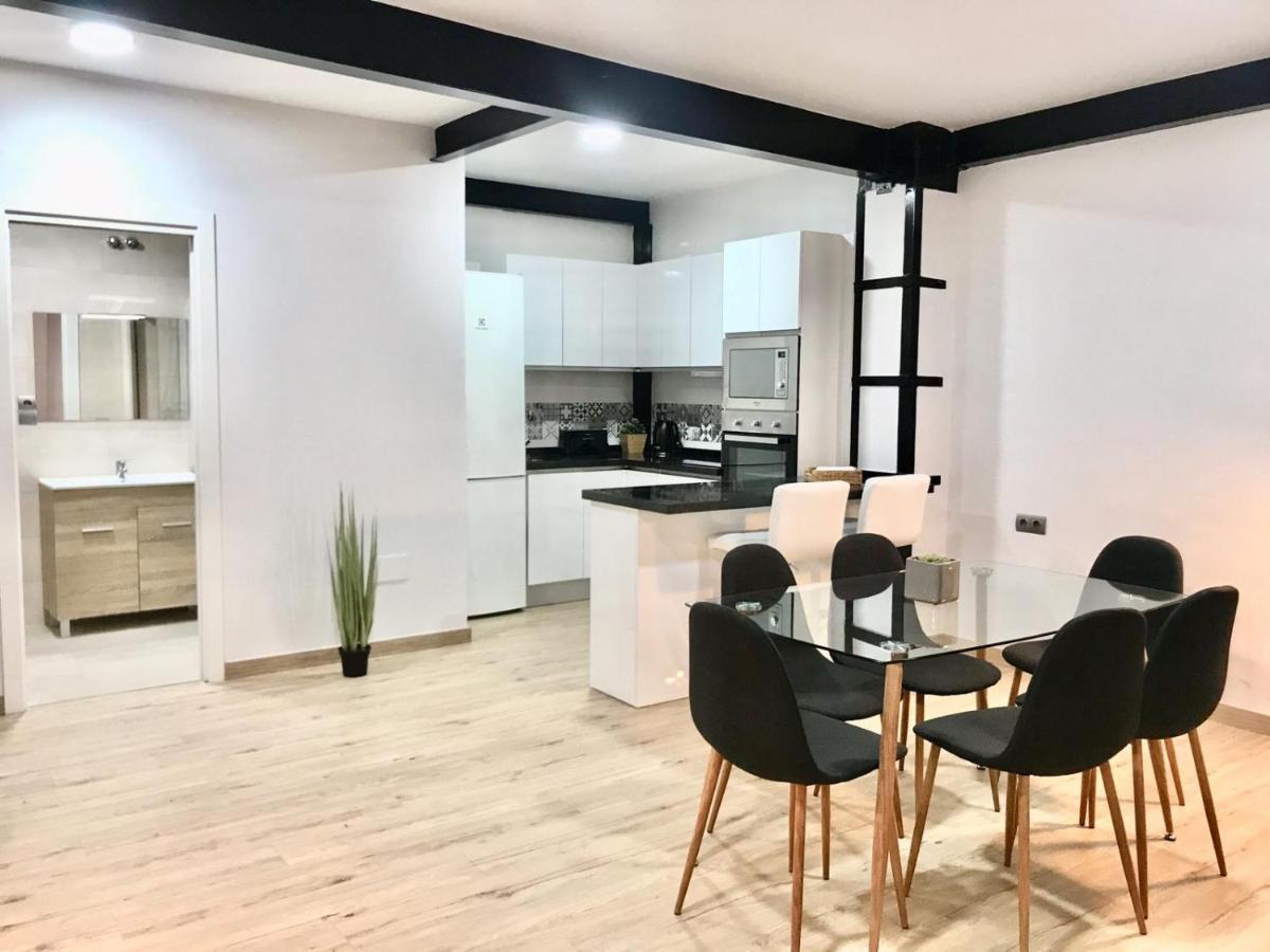Modern & Spacious Apartment In Plaza De La Merced Малага Екстериор снимка